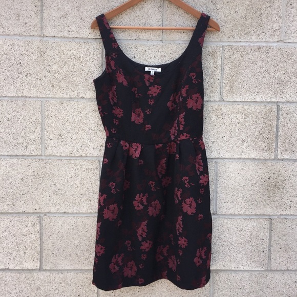 BB Dakota Dresses & Skirts - 🦋 BB Dakota 8 black floral dress